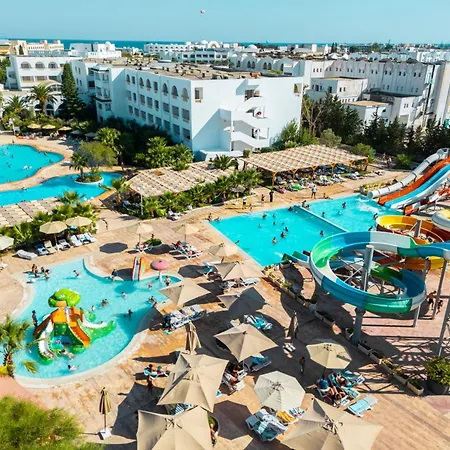 Zodiac Hotel & Aqua Park-3